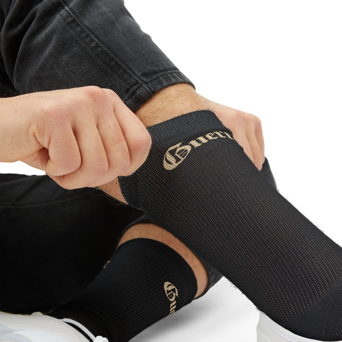 Guerriero — Gothic Crest Crew Socks with ‘Griccetera’ Script